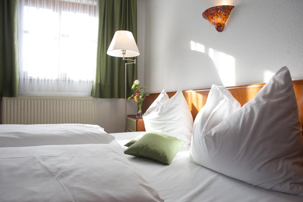 Hotel Zillners Einkehr *** Altheim Room photo
